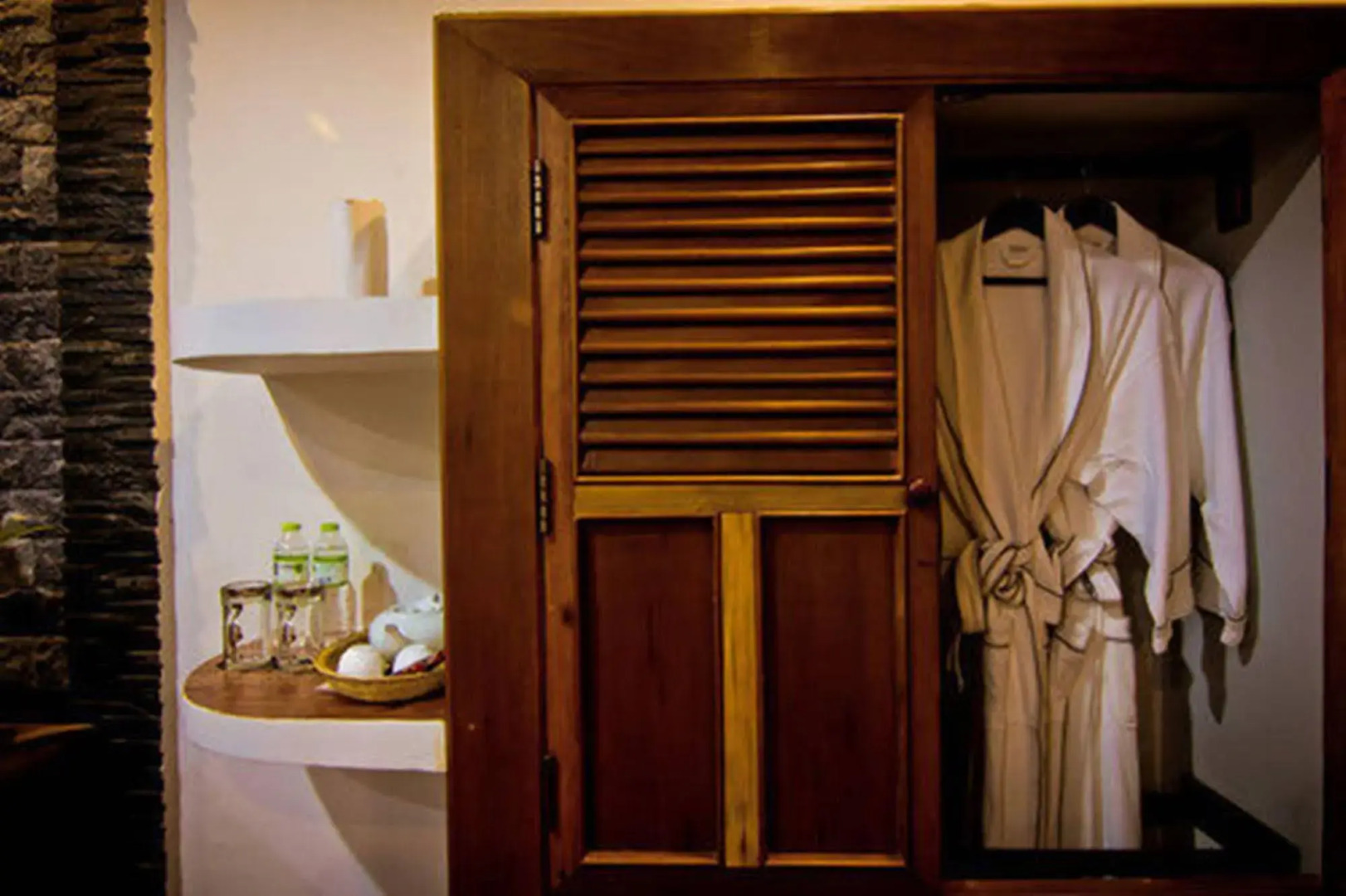 Ravorn Villa Boutique