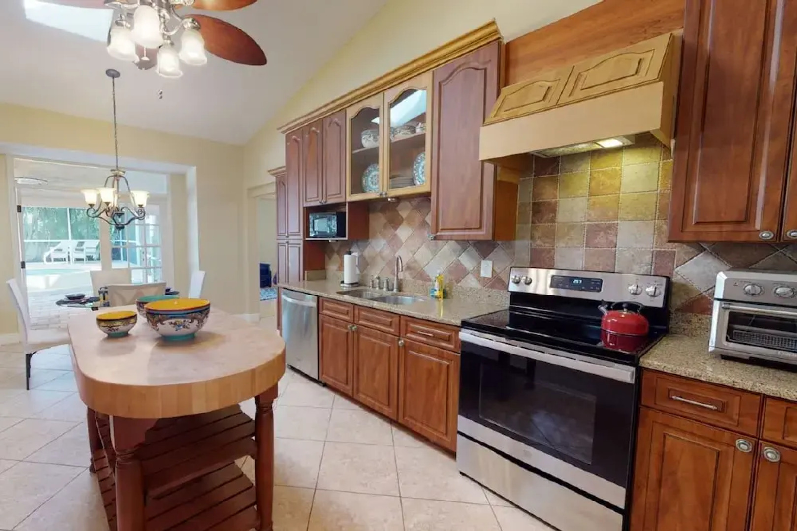 Sarasota Bay Pool Home