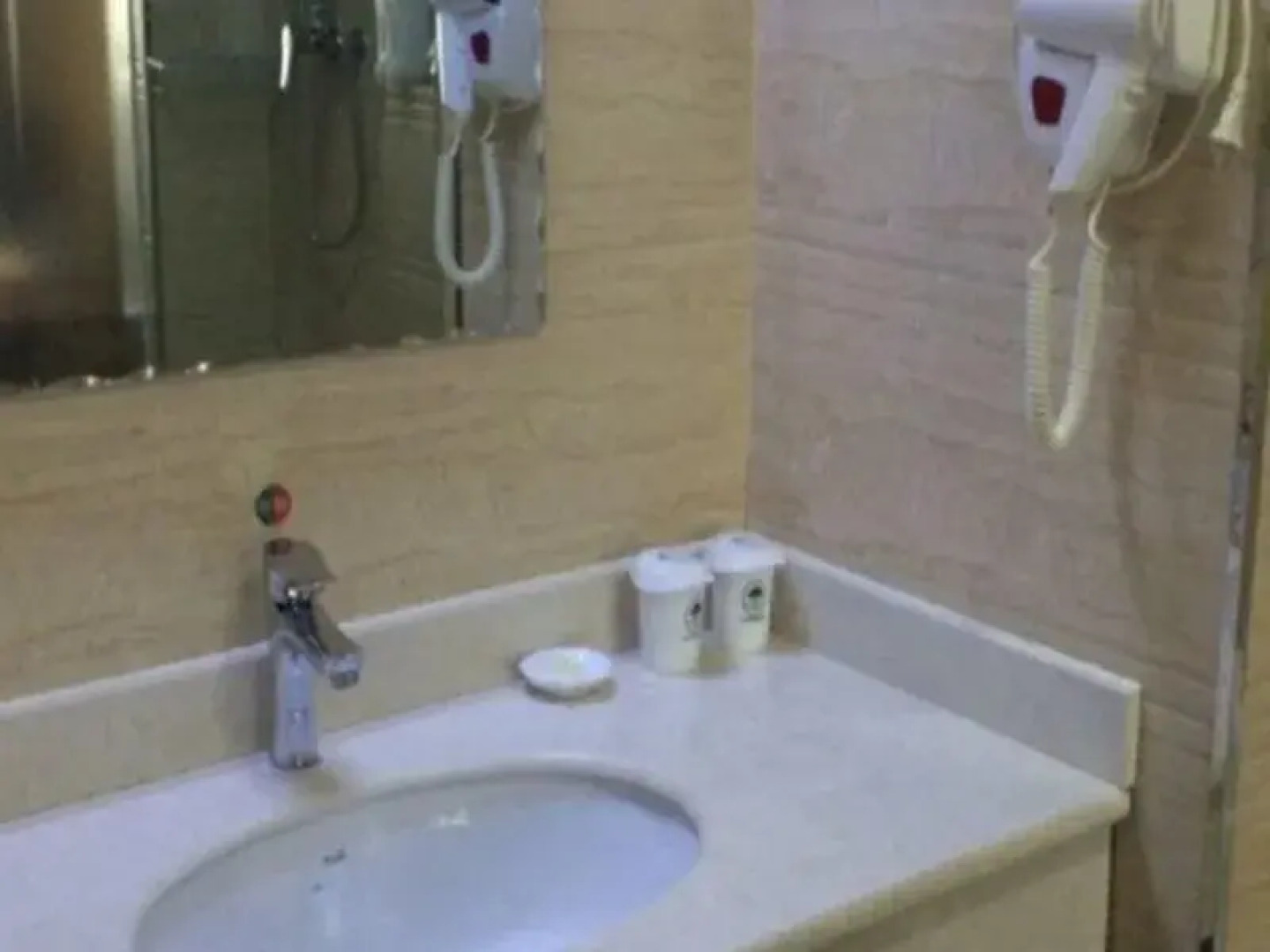 GreenTree Inn Neimenggu Tongliao Railway Station Jianguo Road Express Hotel