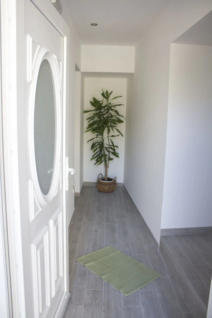 Apartments Lira