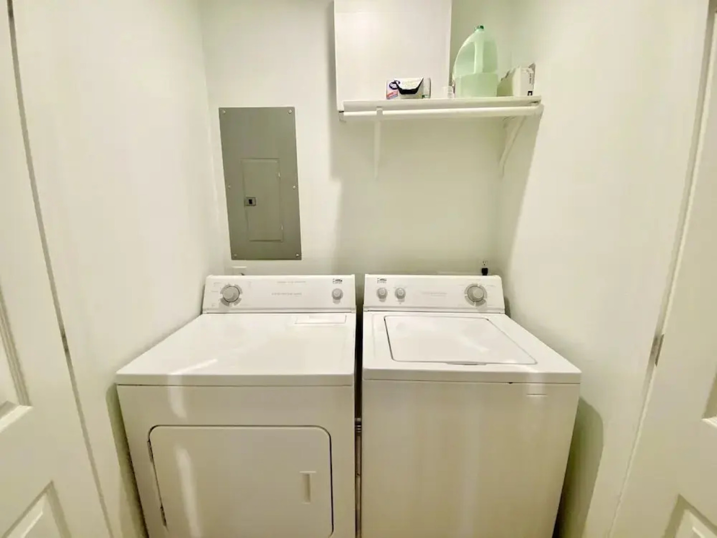 Abby Sands Castle 2 Bedroom Home by RedAwning