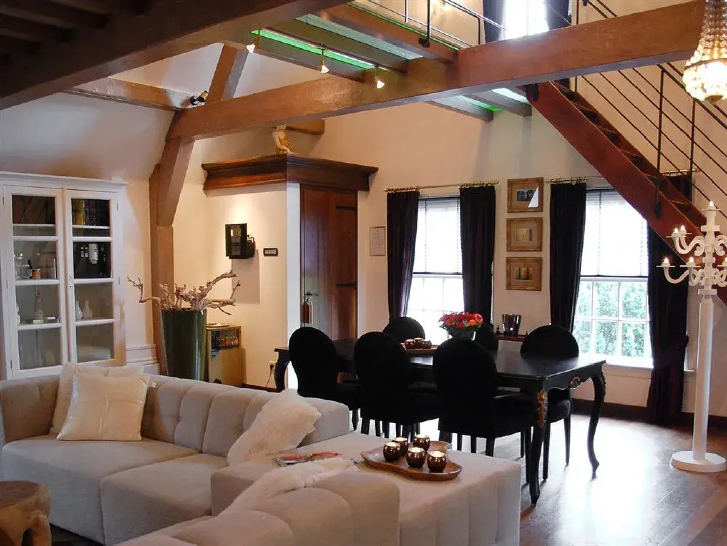 Luxury Vintage Hotel Villa Beukenhof