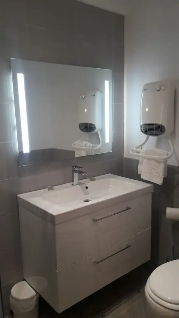 Logis Andraud Studios