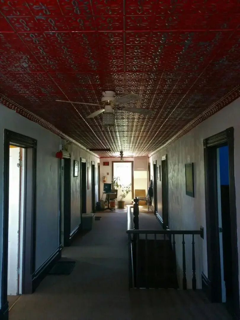 The Arlington Hotel - Hostel