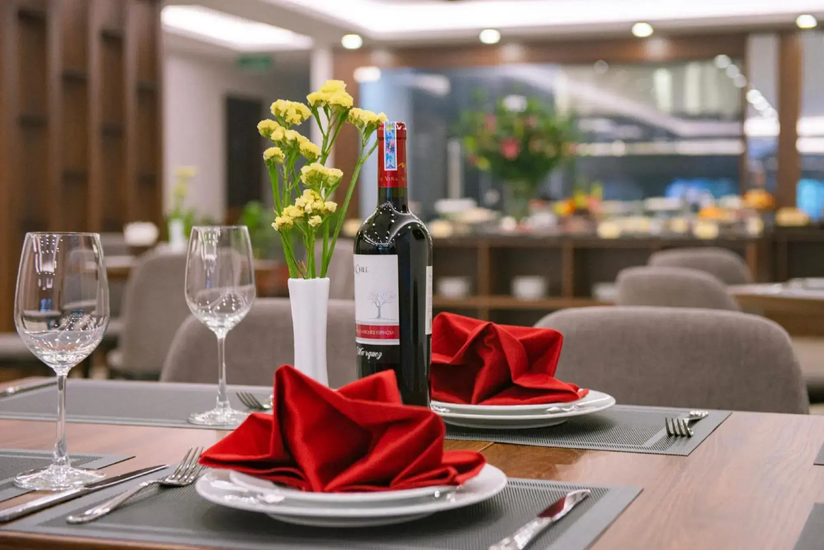 Western Skyline Hotel