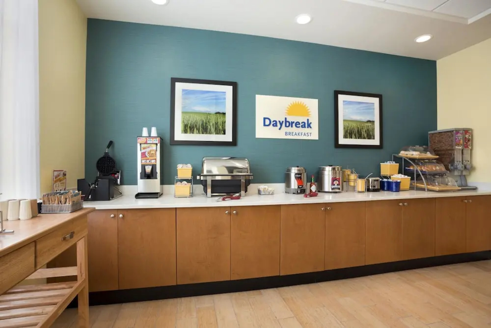 Days Inn and Suites Caldwell