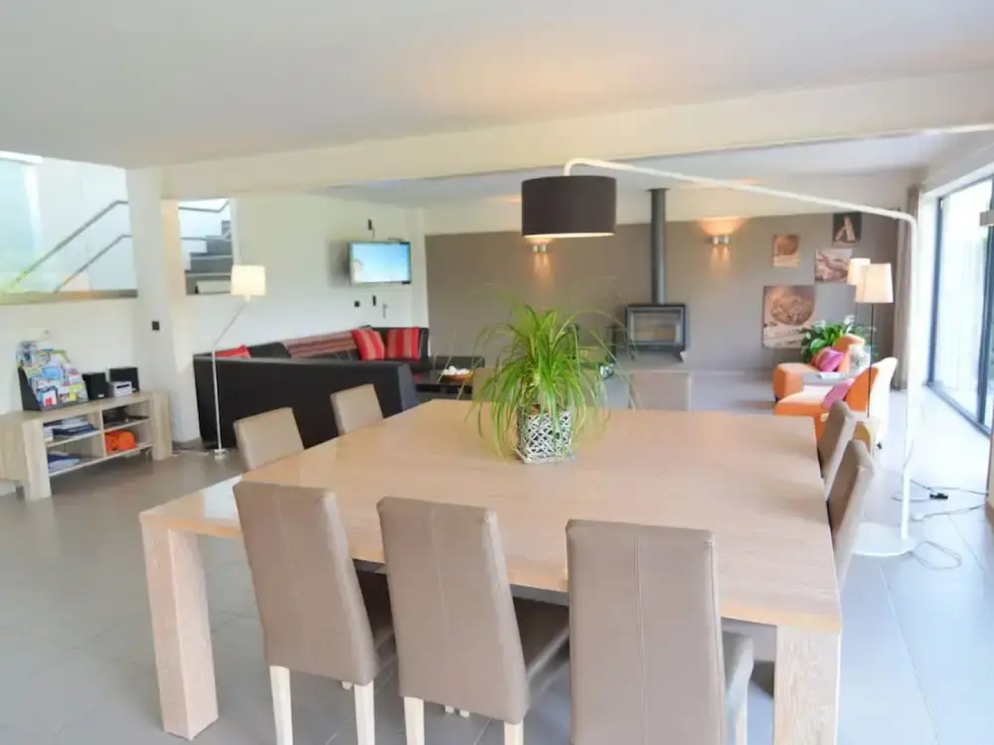 Family Villa, Profondeville