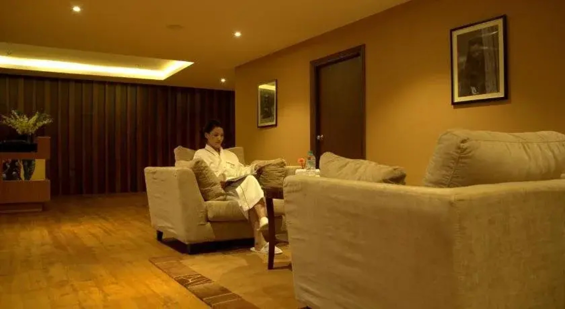 Ariya Hotel