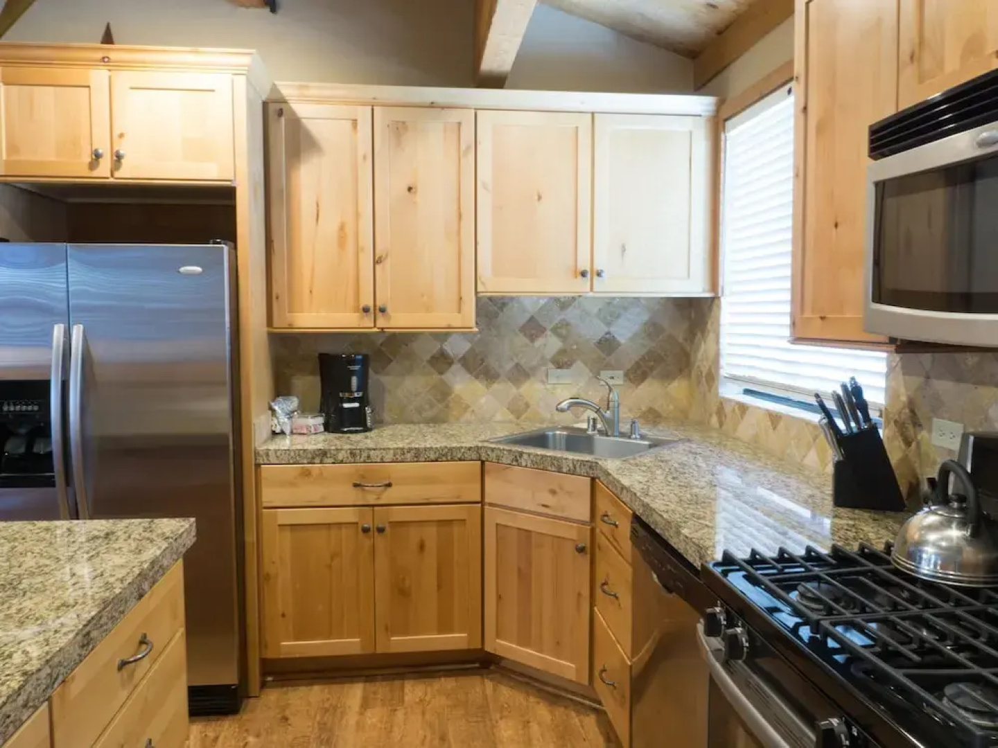 3130 Aspen Grove