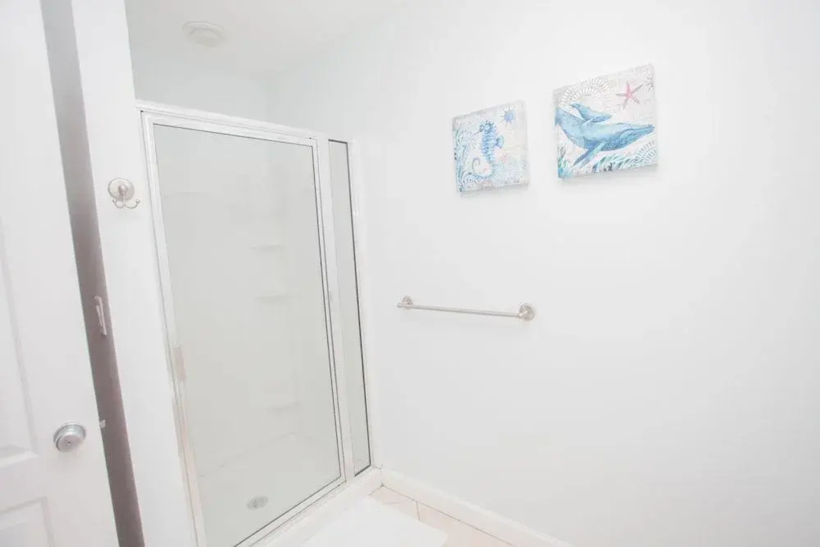 Beach Resort 305 - 1058526 - 1 Br condo by RedAwning