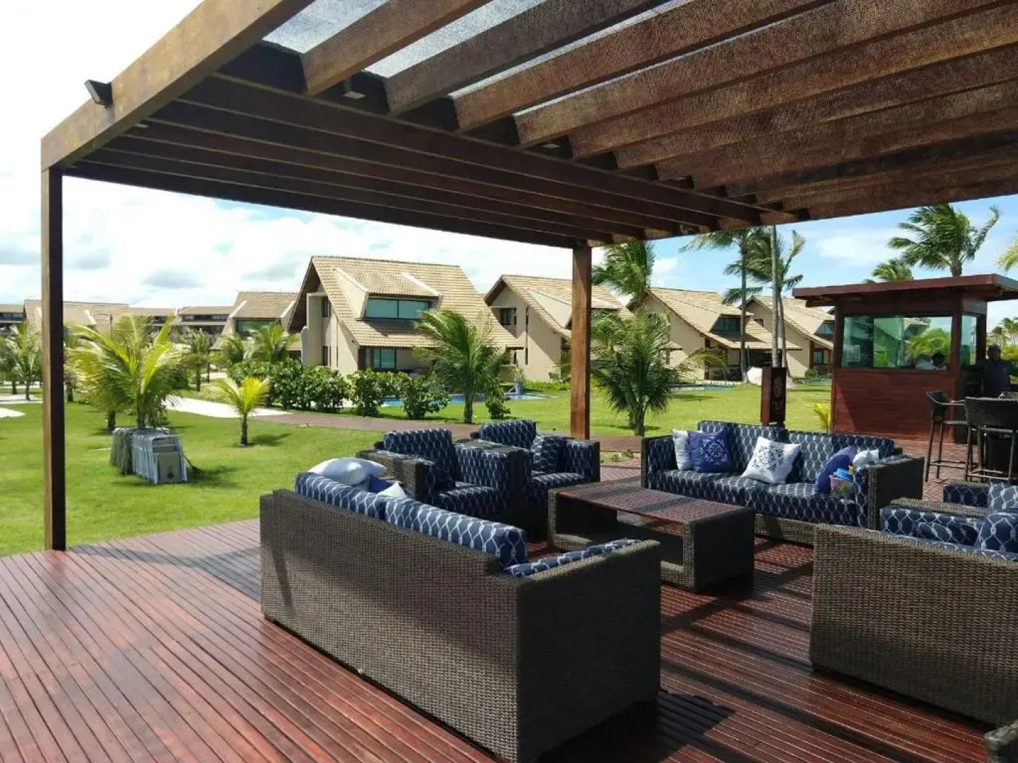 Flat 2 Quartos Em Muro Alto - Nui Supreme