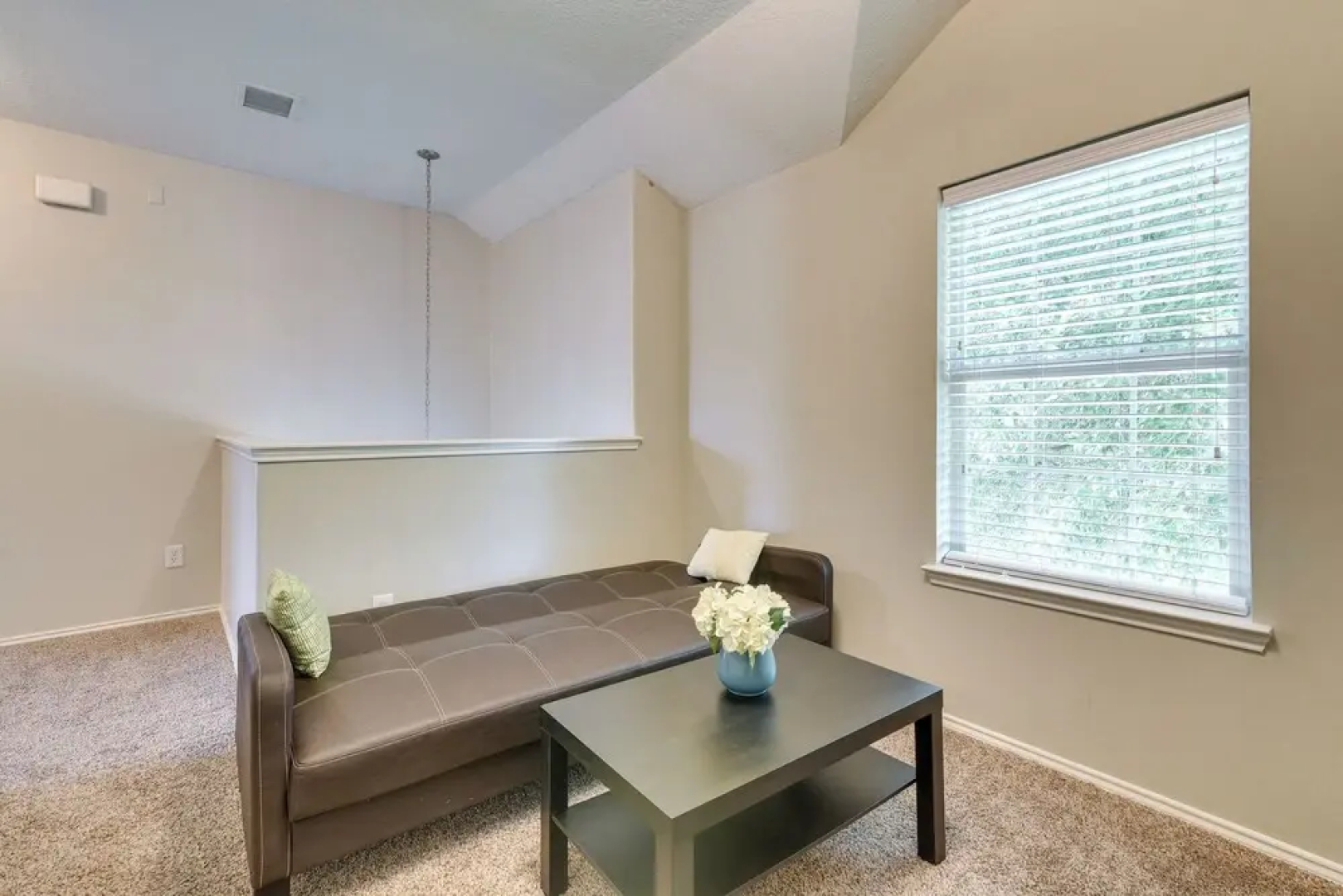 Pet-friendly Pearland Home ~ 21 Mi to Houston!