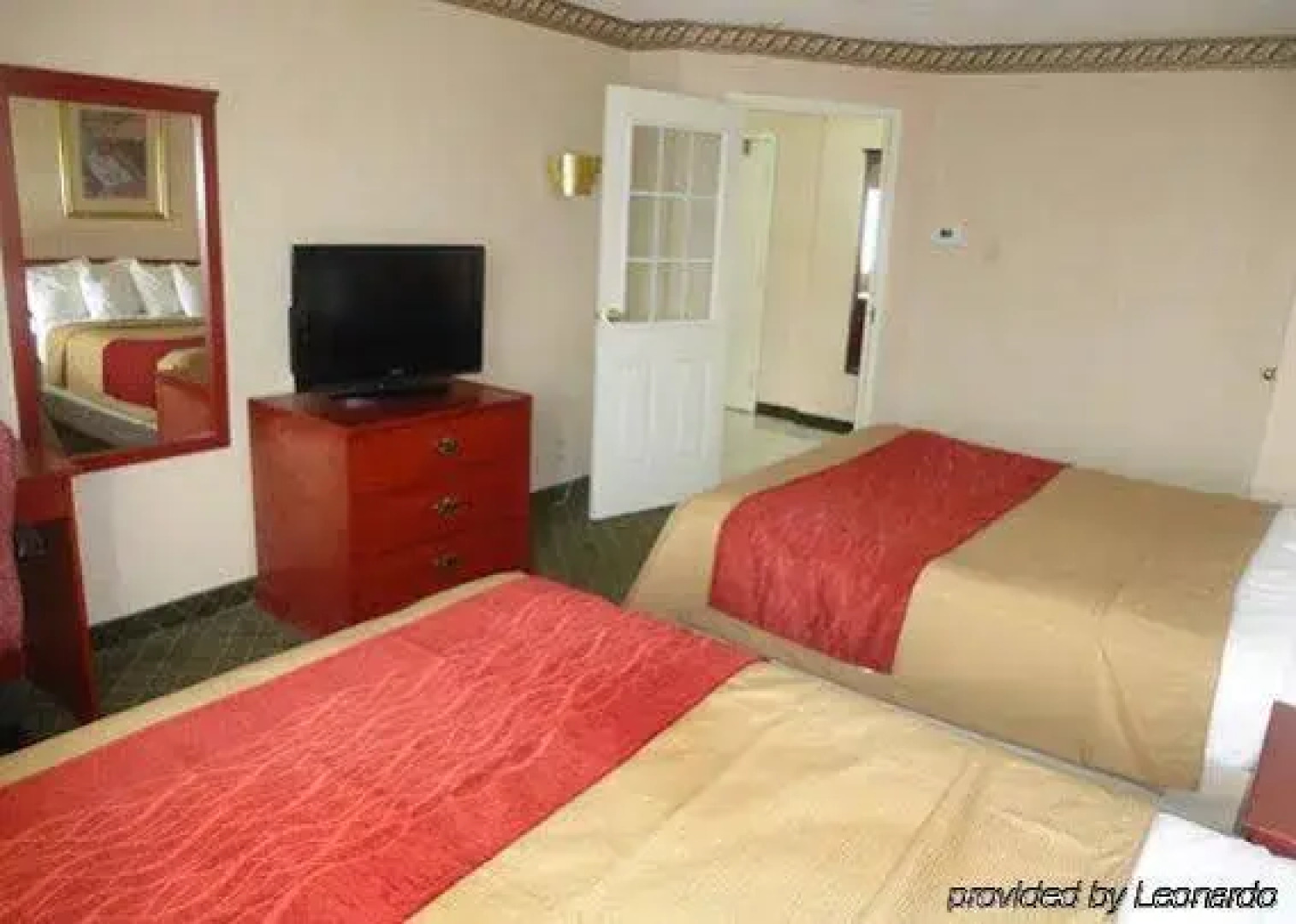 Mississauga Inn & Suites