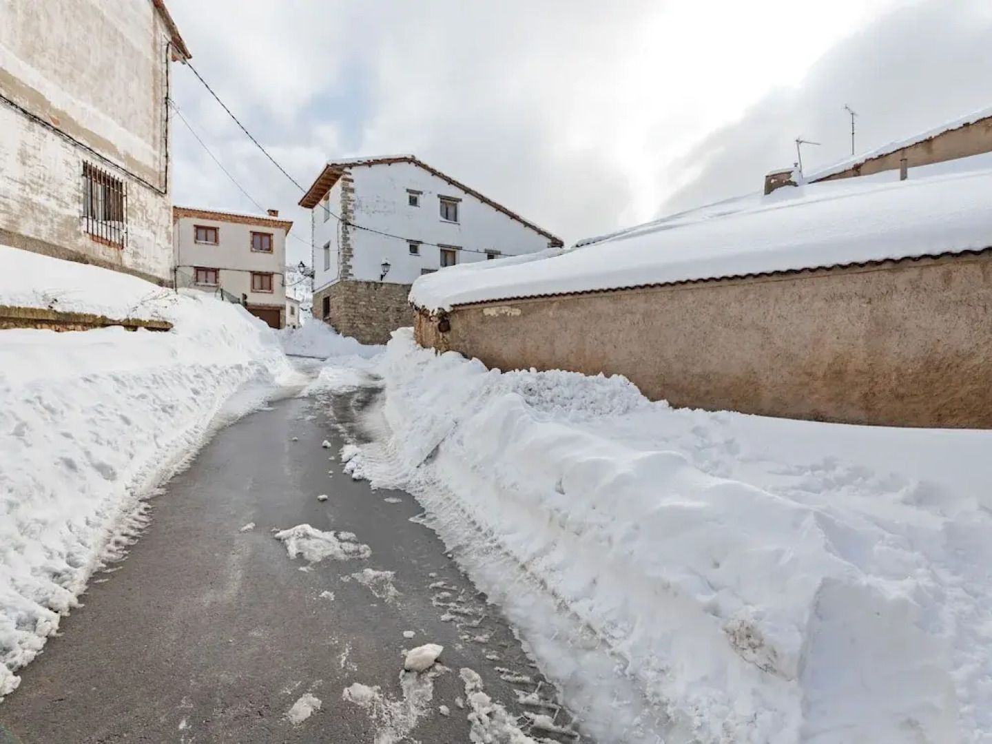 Turistic Apartment in Gudar for Holidays