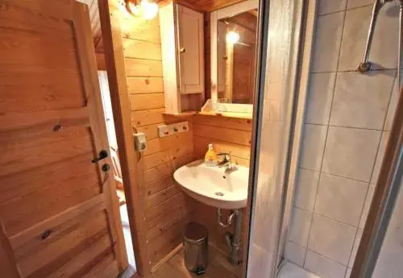 Holz_Ferienhaeuser Rechlin SEE 9800