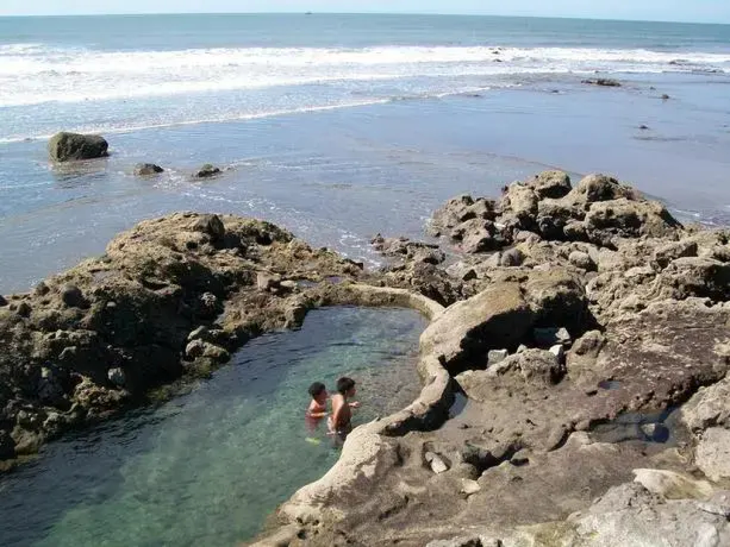 Torola Hotel & Beach Resort