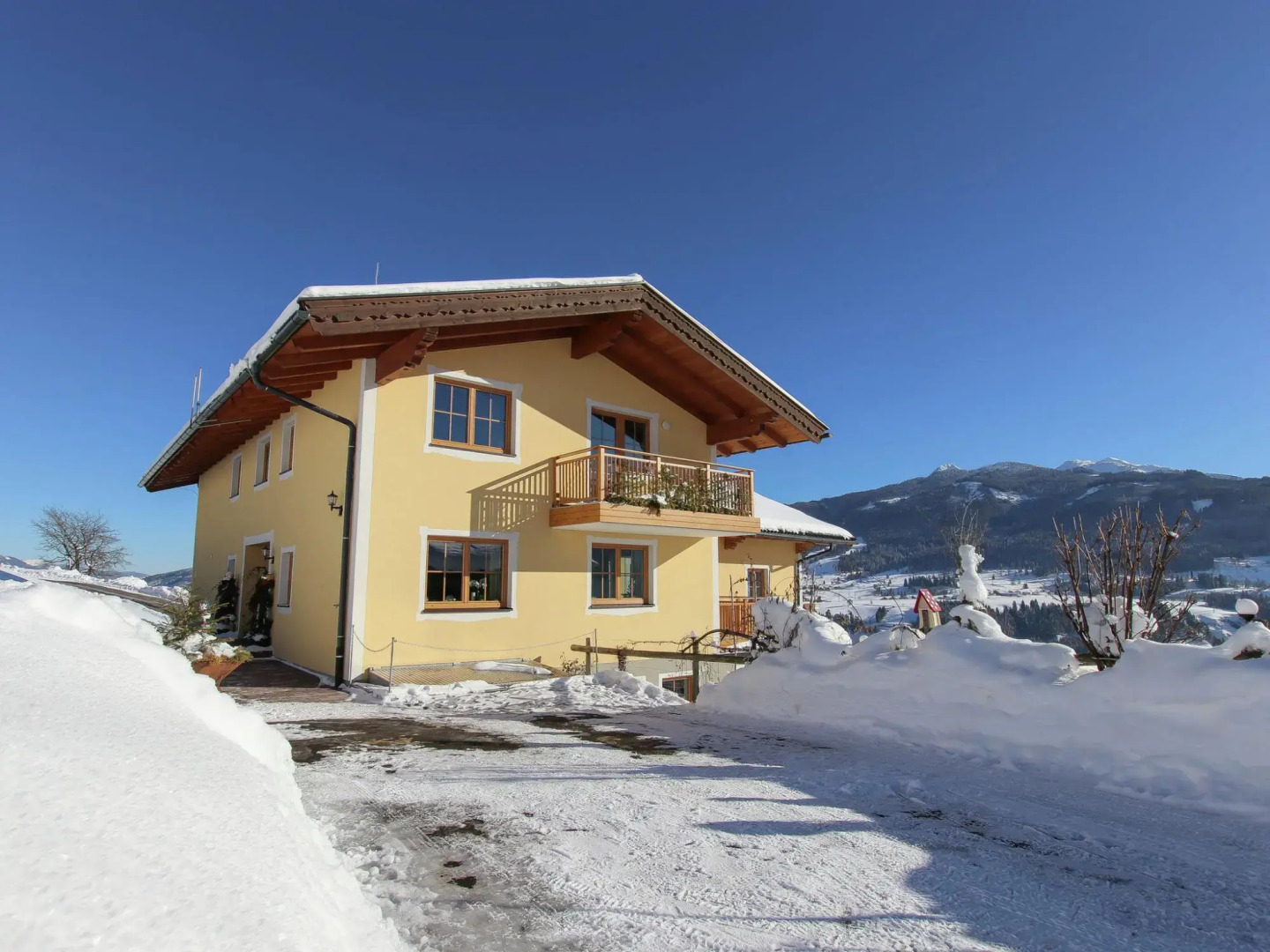 Snug Farmhouse in Taxenbach near Cross Country Skiing