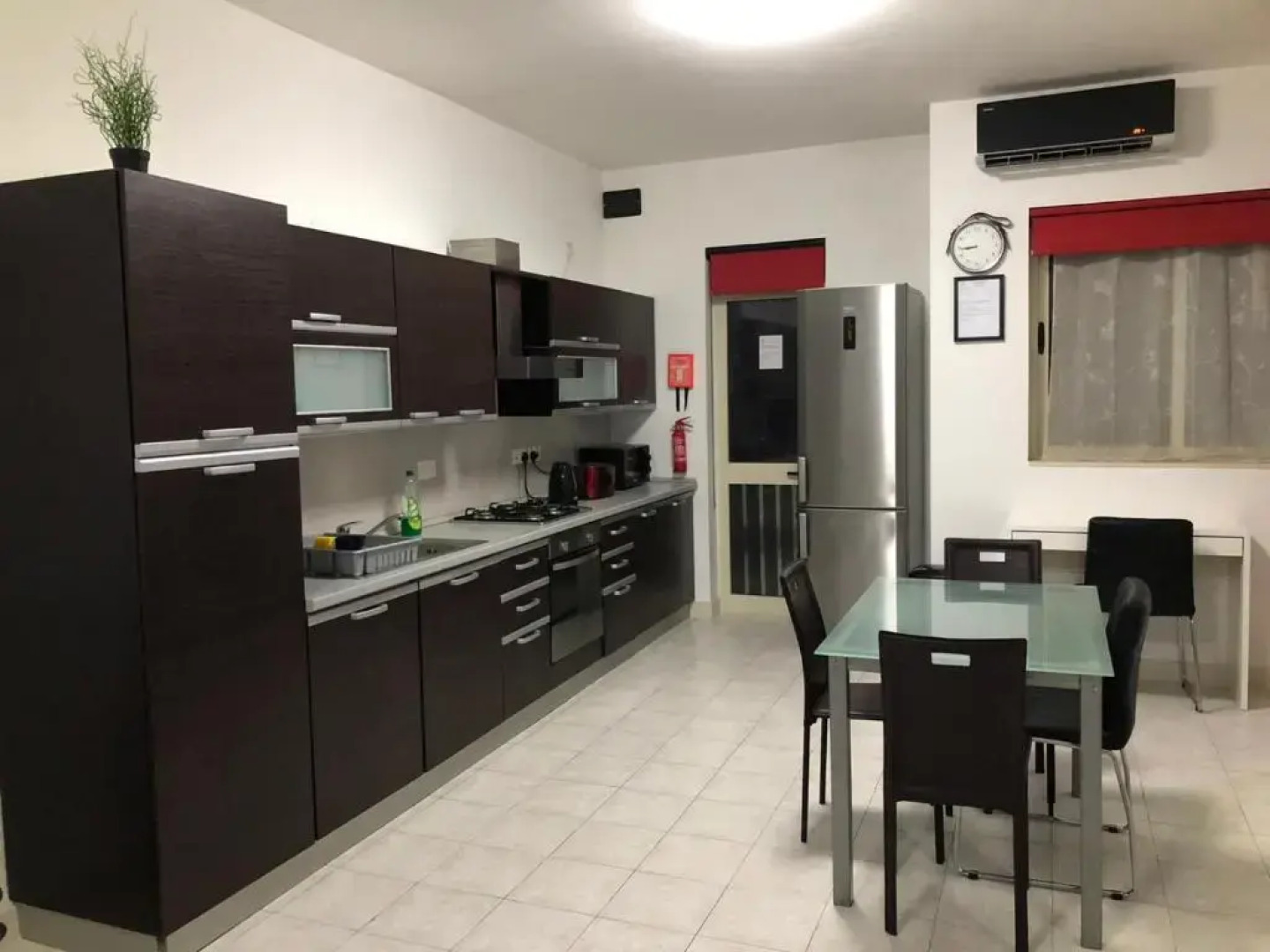 SeaBreeze Apartment in Gzira Malta