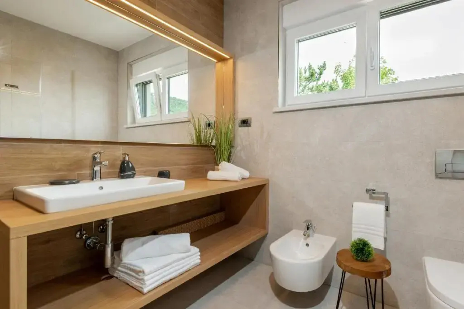 Luxurious Villa Laurea