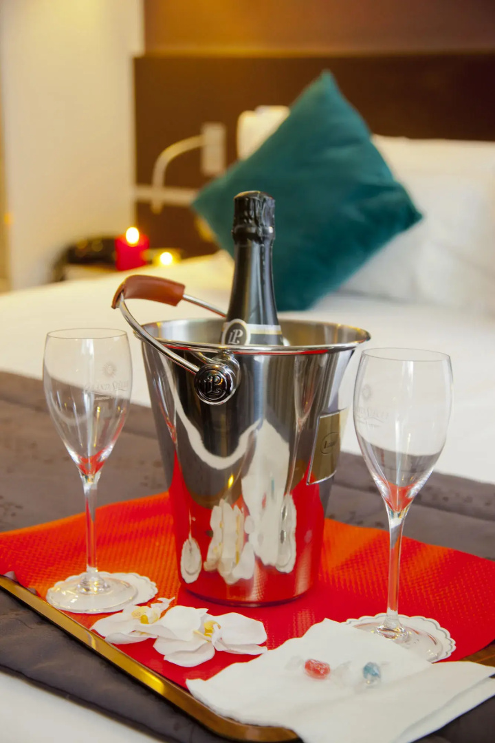Hotel Lumières Montmartre Paris