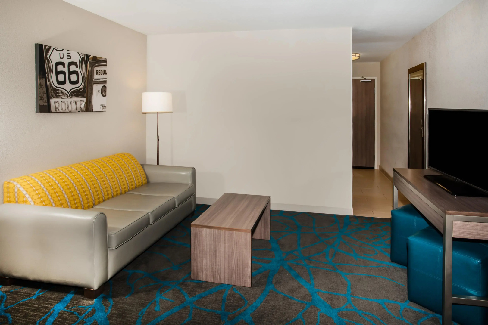 Holiday Inn Express & Suites Litchfield West by IHG