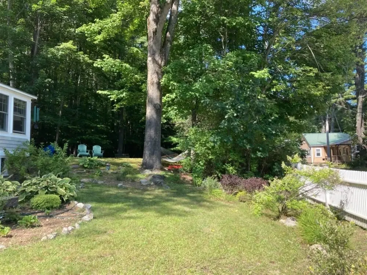 North Sebago Charmer Limit 10 3 Bedroom Home by RedAwning