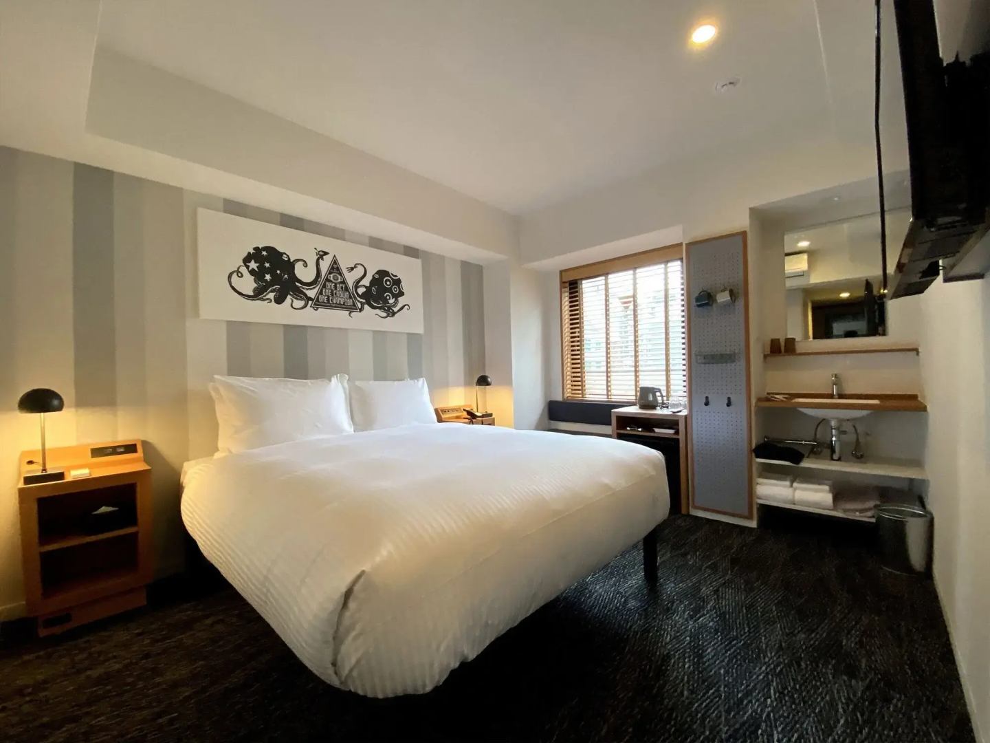 Umedaholic Hotel