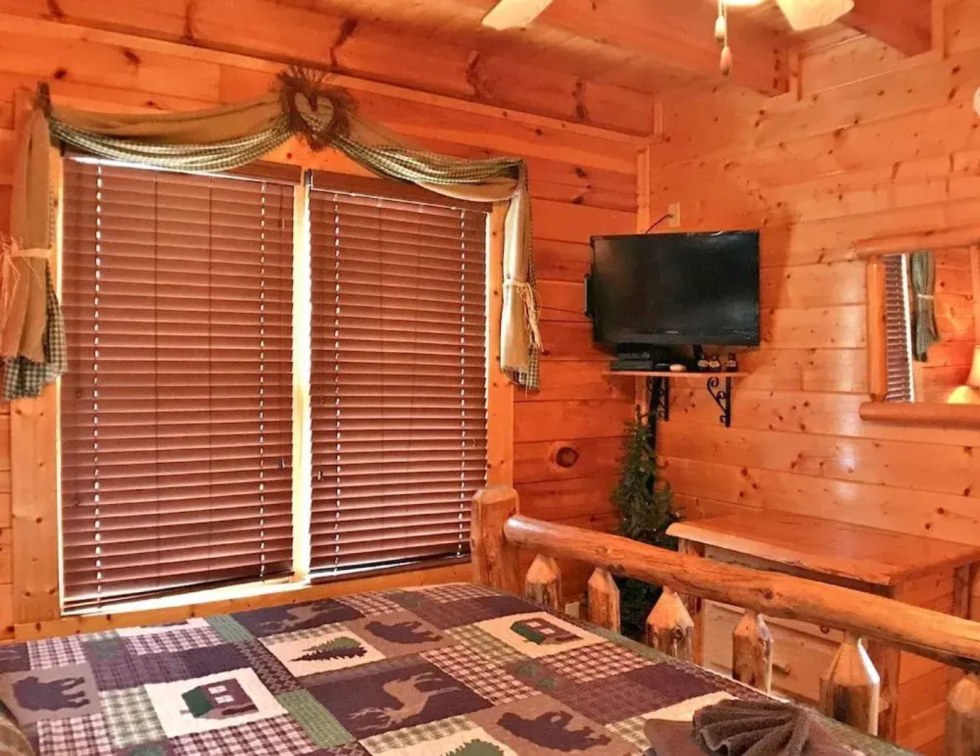 Extravagant View 3 Bedrooms 3 Bathrooms Cabin
