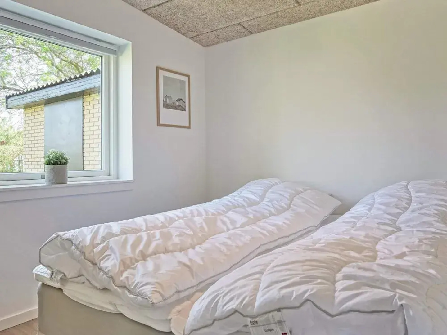 6 Person Holiday Home in Ronne-by Traum