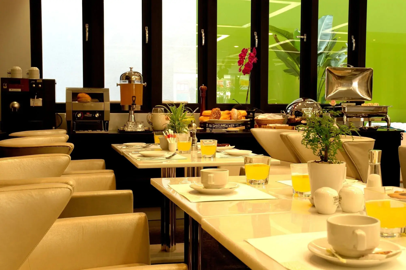 Kapok Hotel & Resorts