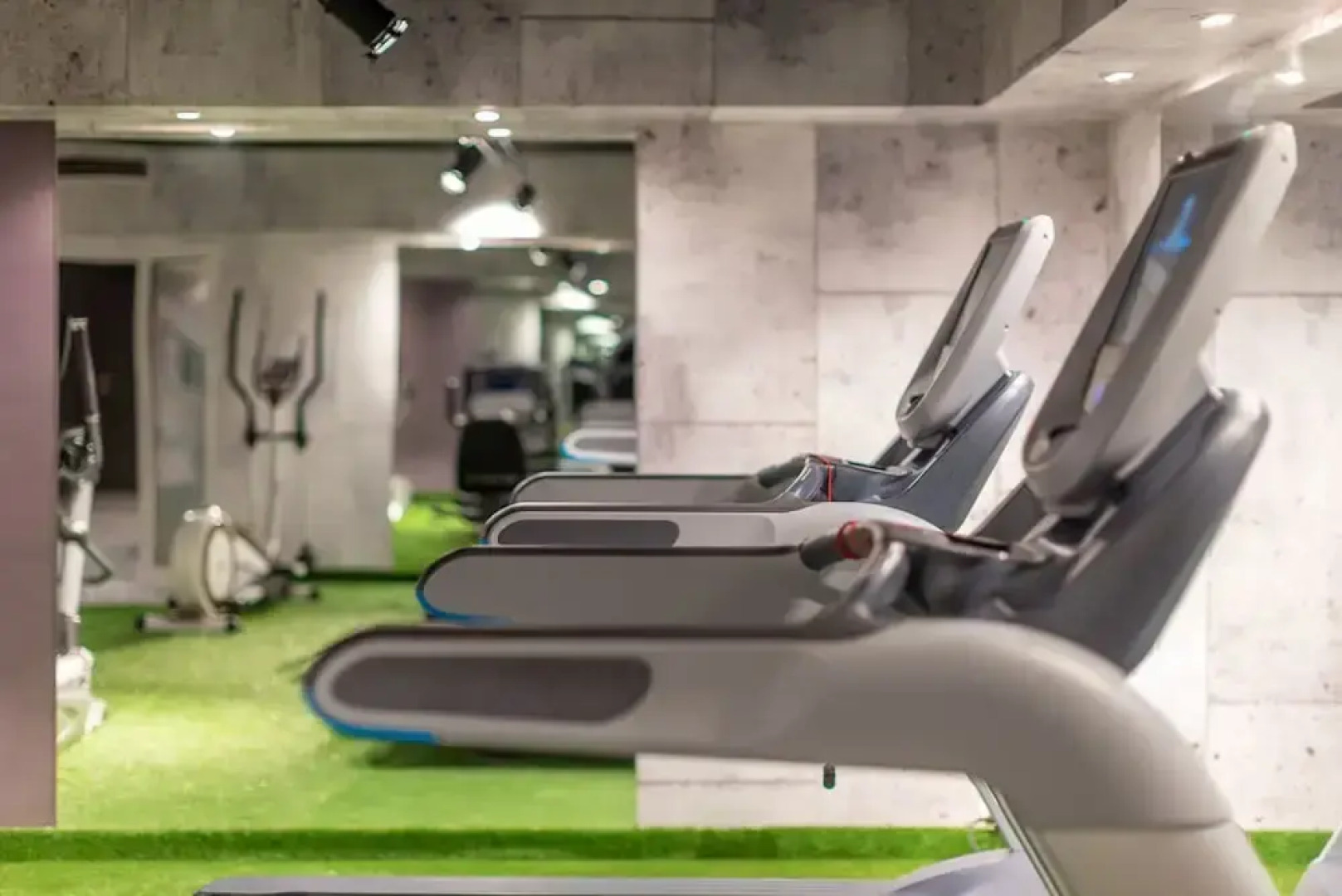 SL'otel im Parforcehaus