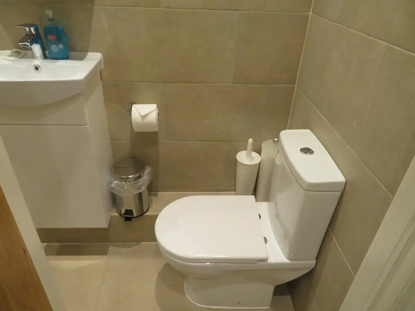 Glendale Hyde Park Hotel