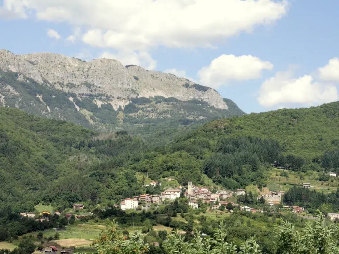 Scenic Home in Camporgiano With Swimming Pool