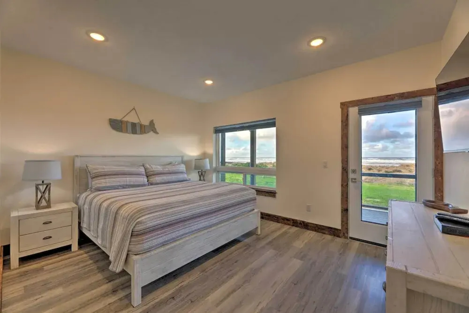 Sanderling Sea Cottages, Unit 6 w/ Beach Access!