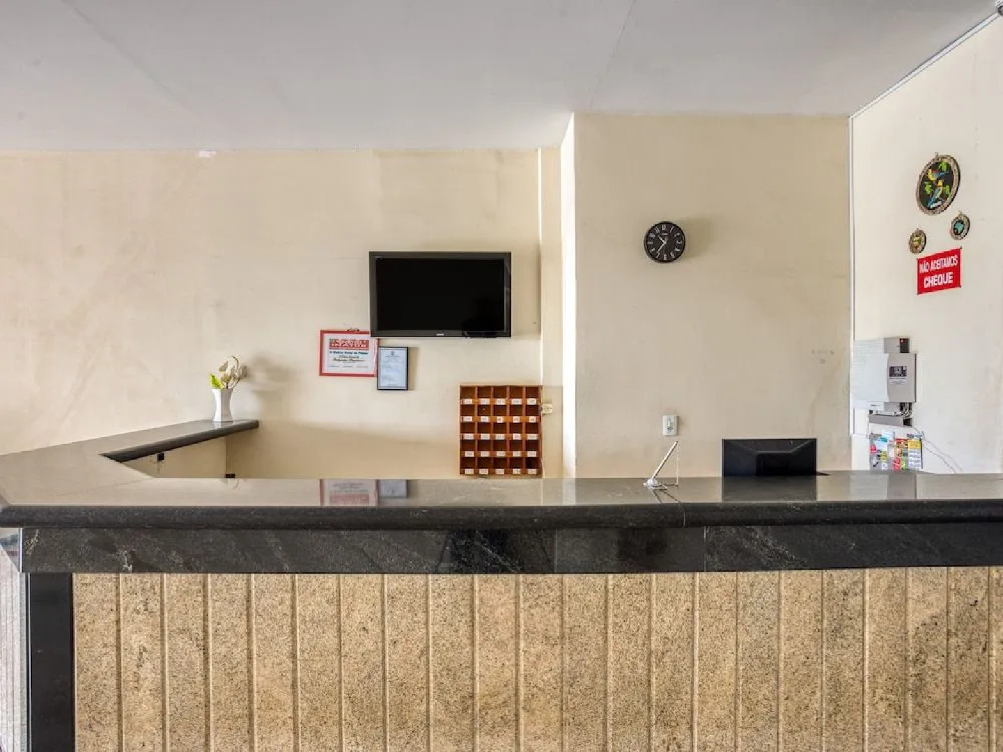 Piúma Palace Hotel, Lourdes