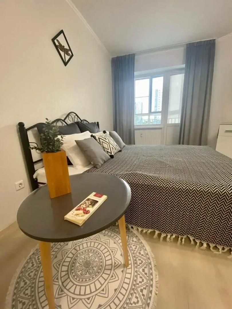 Апартаменты на бульваре Чугунова 10/6