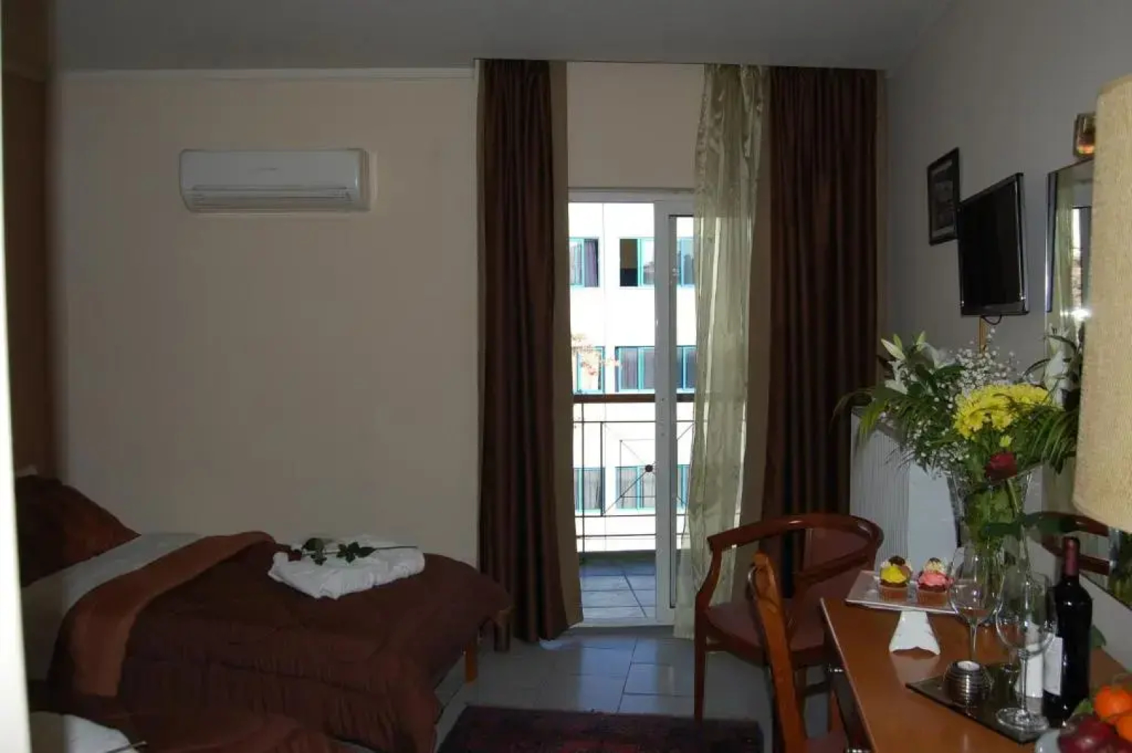 Paris Hotel