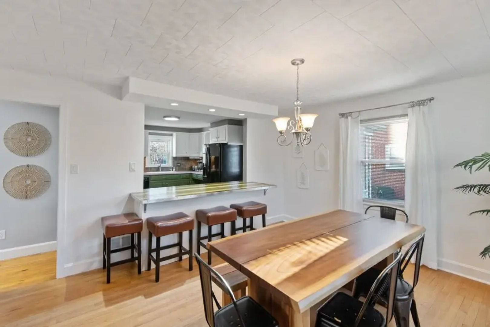 "sweet Serenity" Stay 10 Minutes From Hershey 3 Bedroom Home by RedAwning