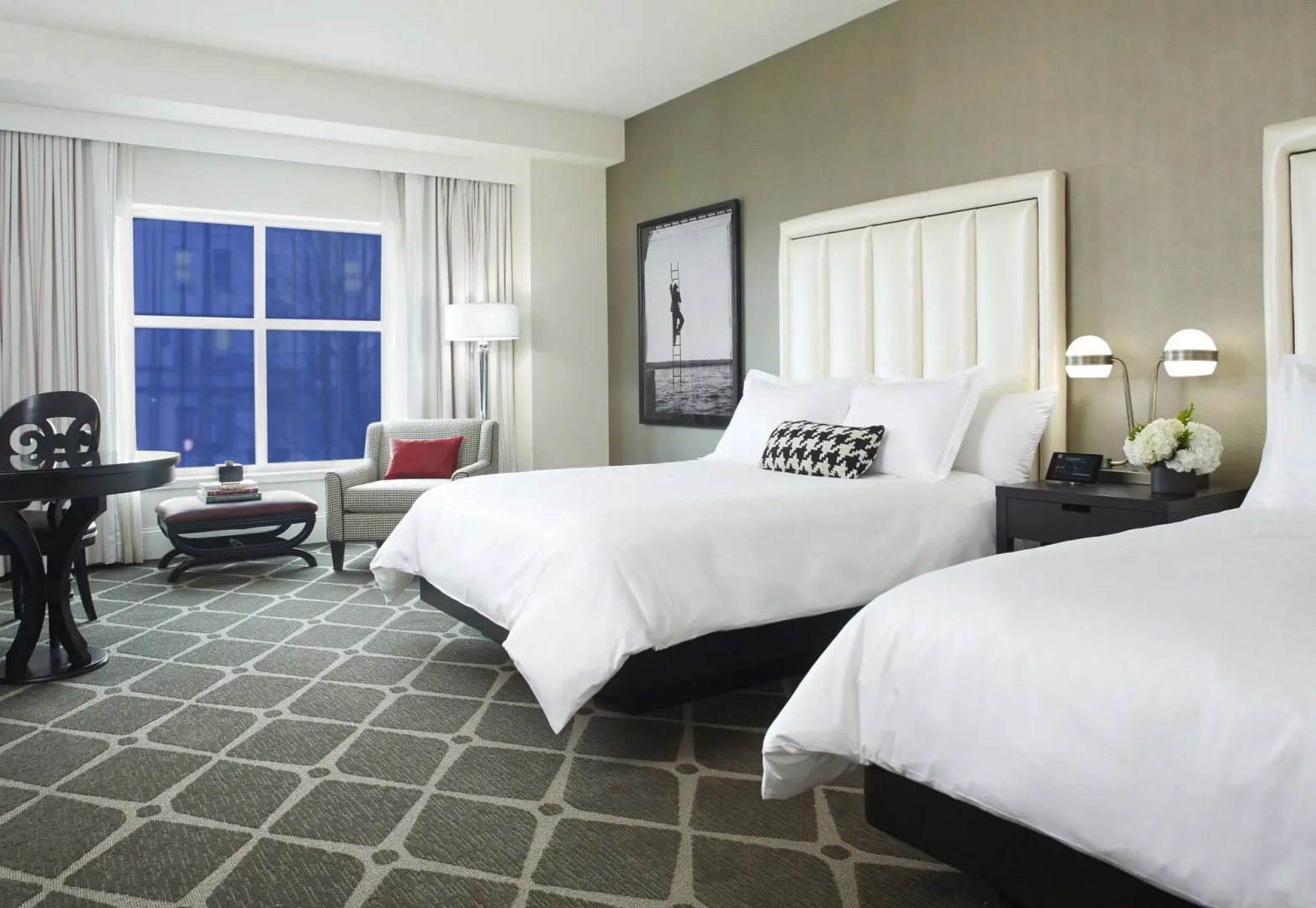 Hotel Commonwealth