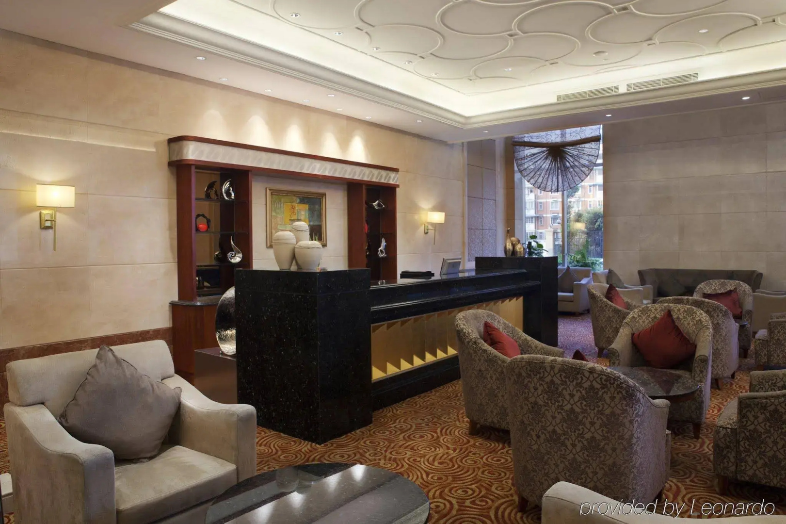 Golden Eagle Summit Hotel