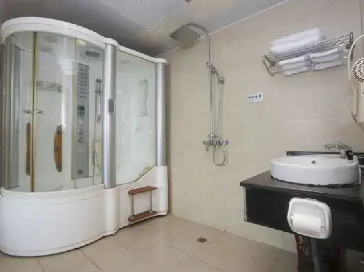 Yijing Business Hotel