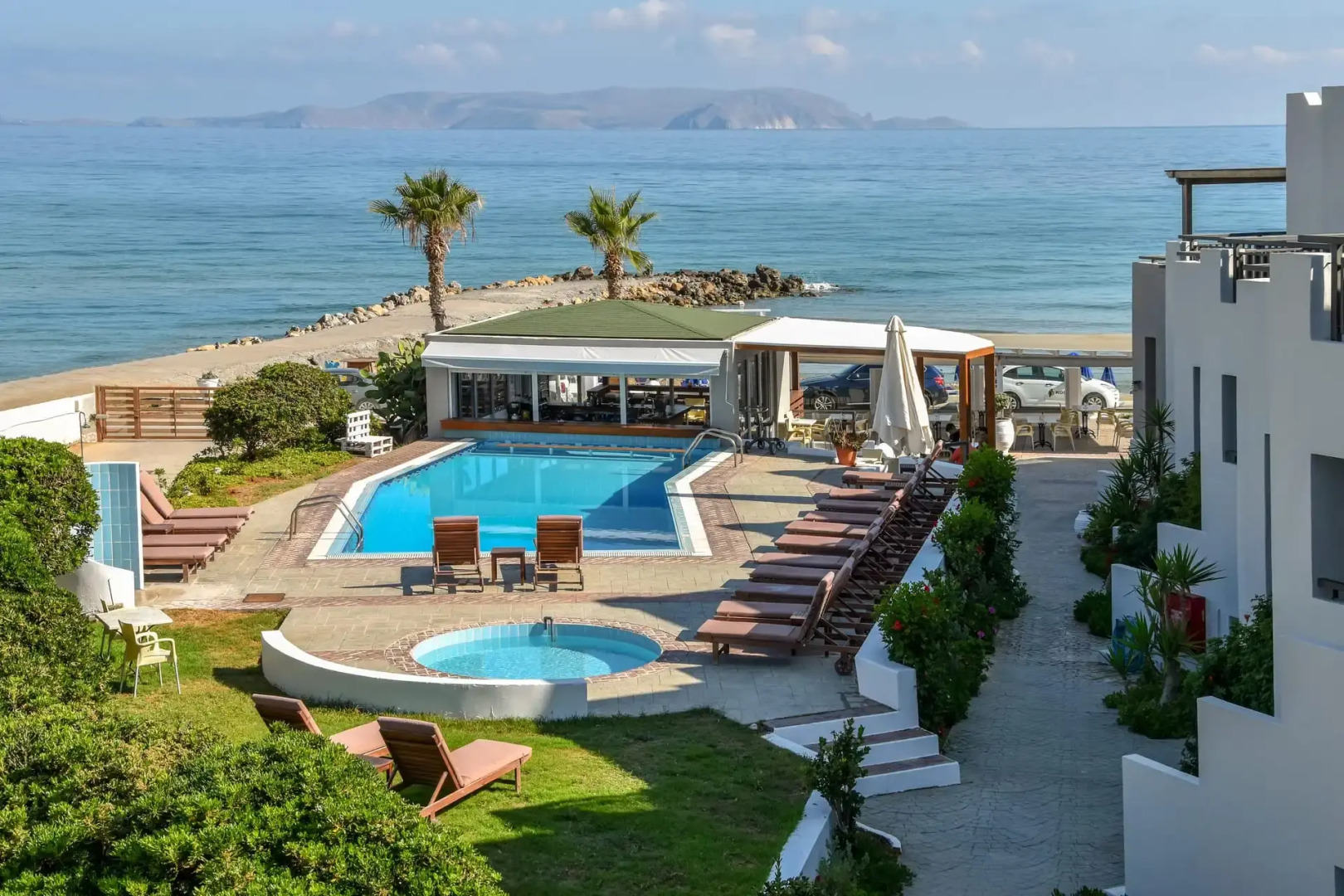 Yria Beach Hotel