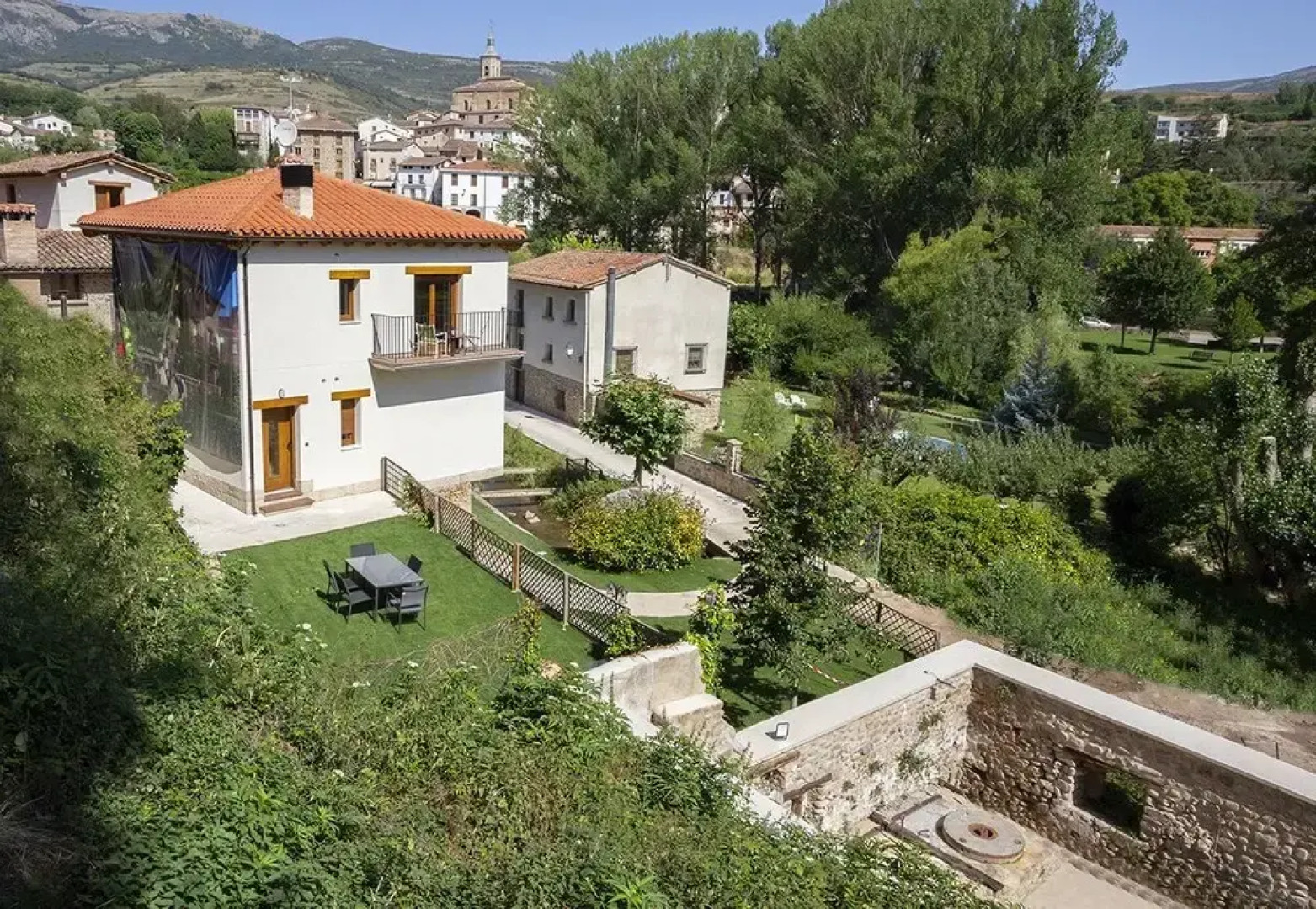 Accessible Rural Apartments La Rioja