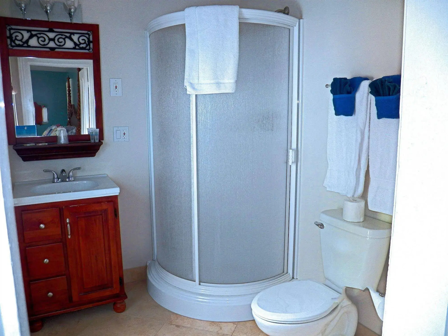 Coast Village Inn & Cottages