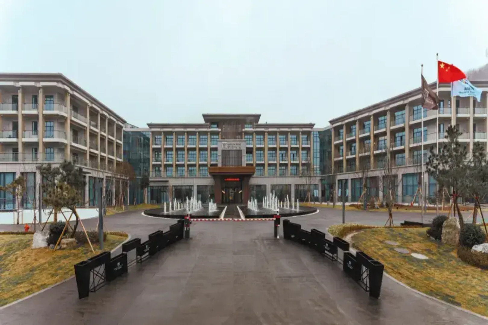 ShengSi Maison New Century Hotel