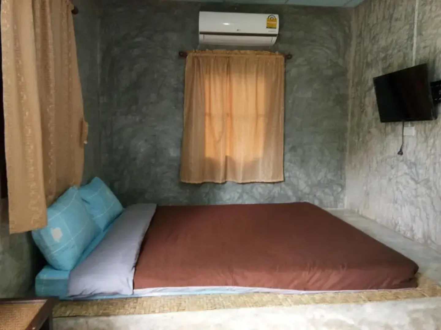 Ban Suan Sukjai Mae Sariang