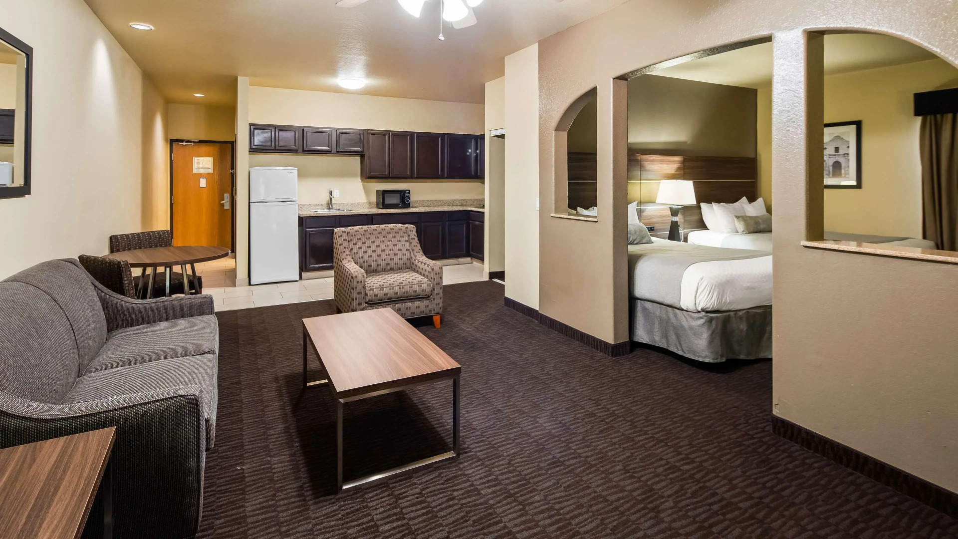 Best Western Plus Hill Country Suites