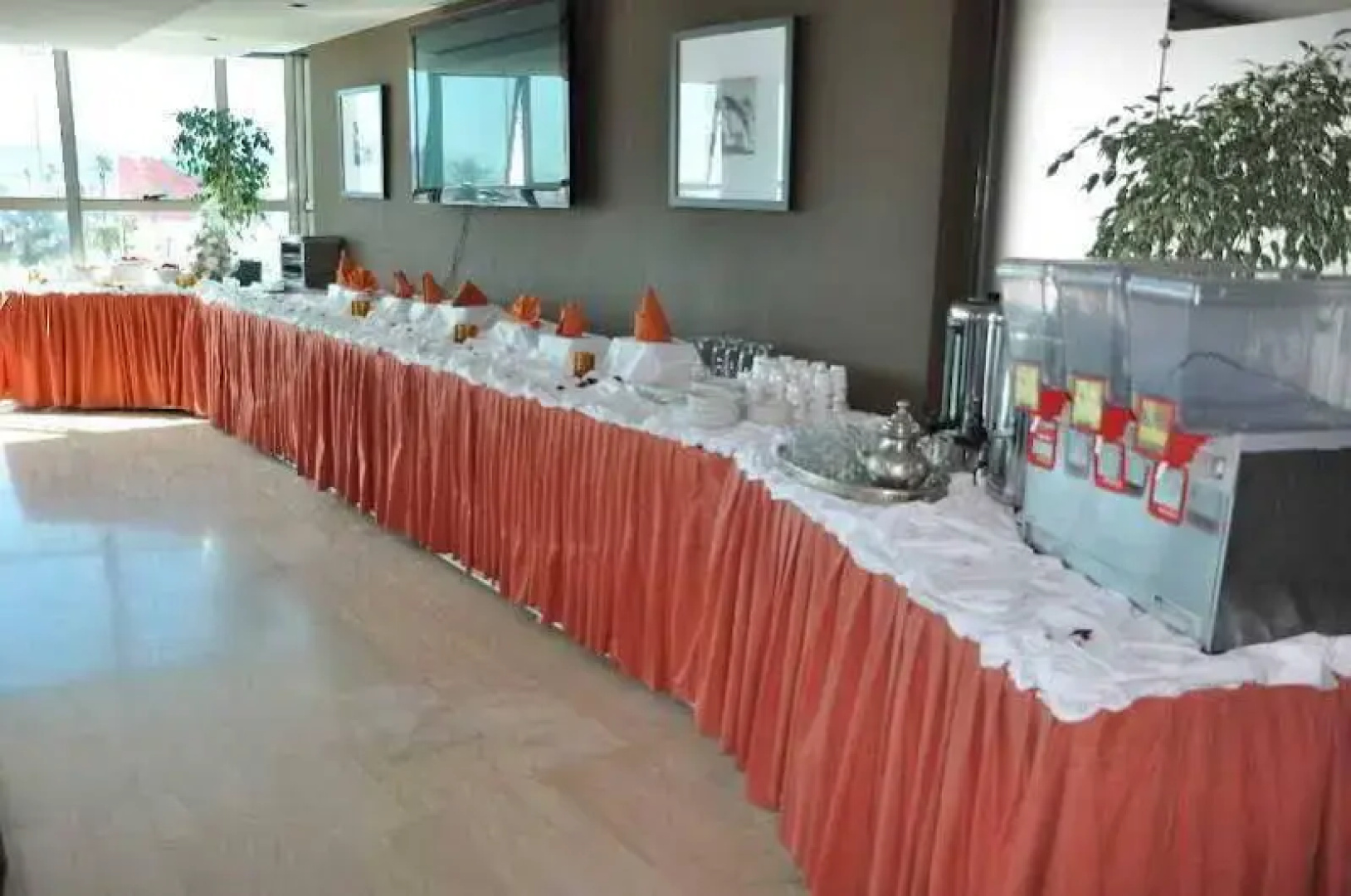 Suites Hotel Omeya