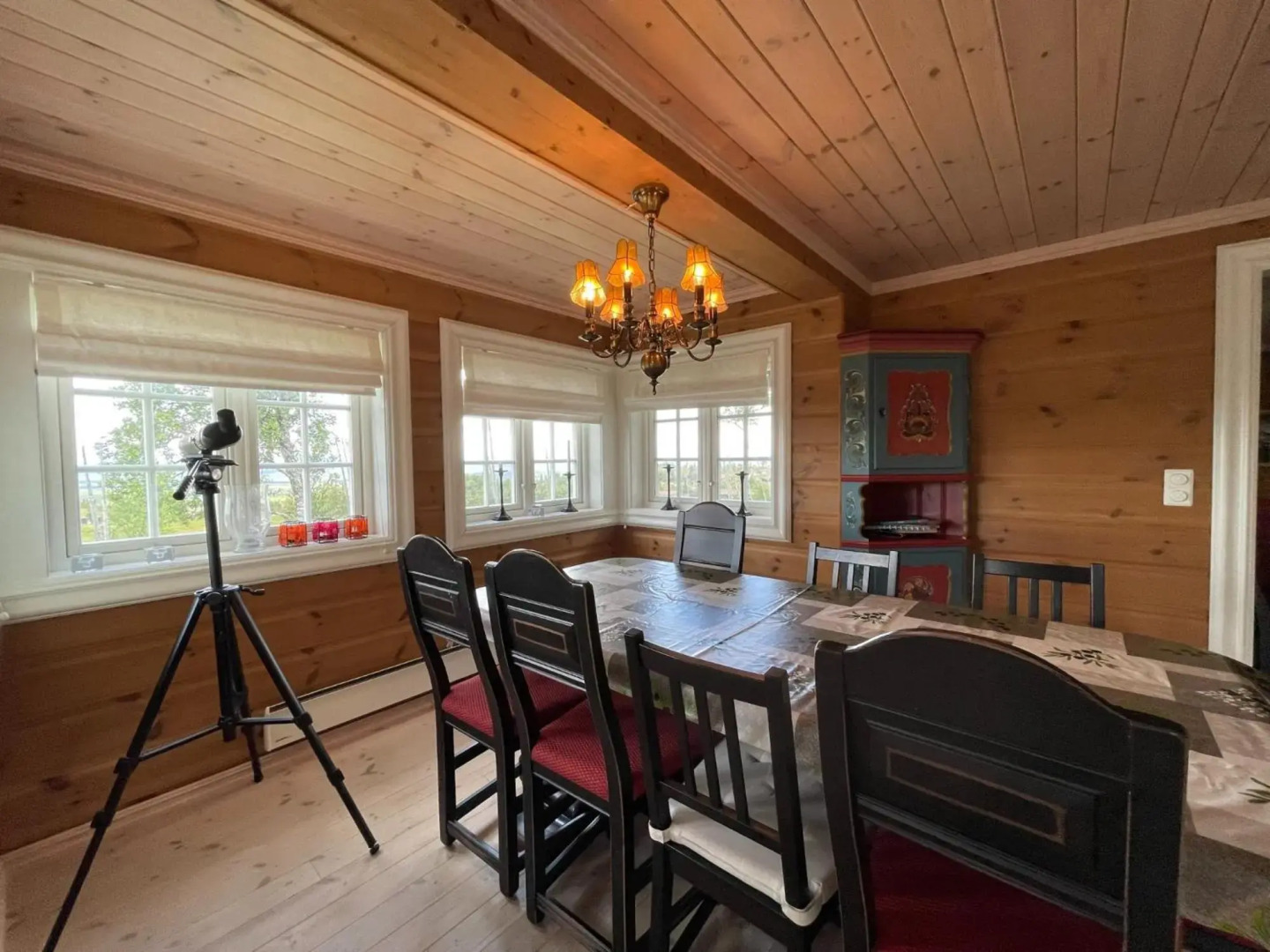 Luxembu - 4 bedroom cabin