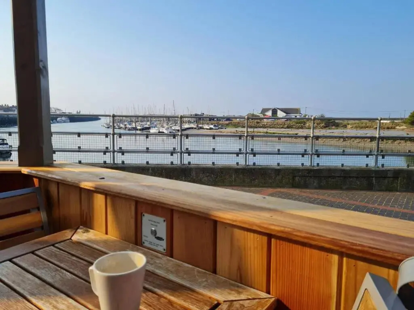 New Bespoke Log Cabin